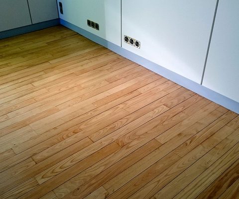 Vitrification parquet châtaignier