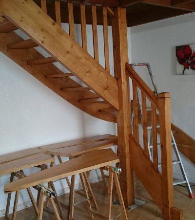 Rénovation escalier sapin
